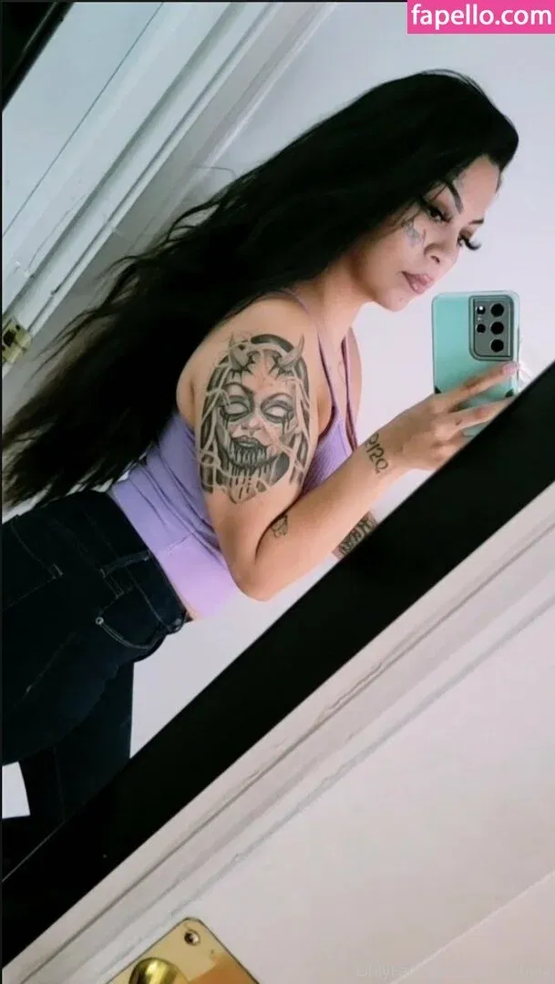 venuschula Onlyfans Photo Gallery 