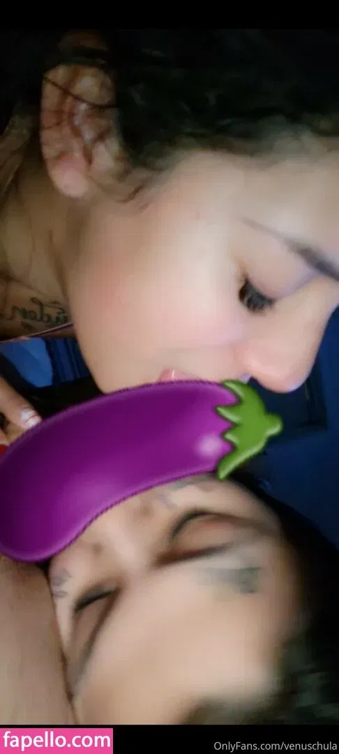 venuschula Onlyfans Photo Gallery 