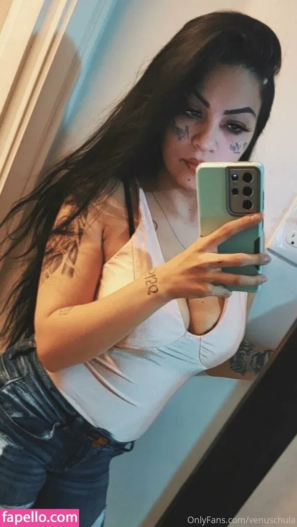 venuschula Onlyfans Photo Gallery 