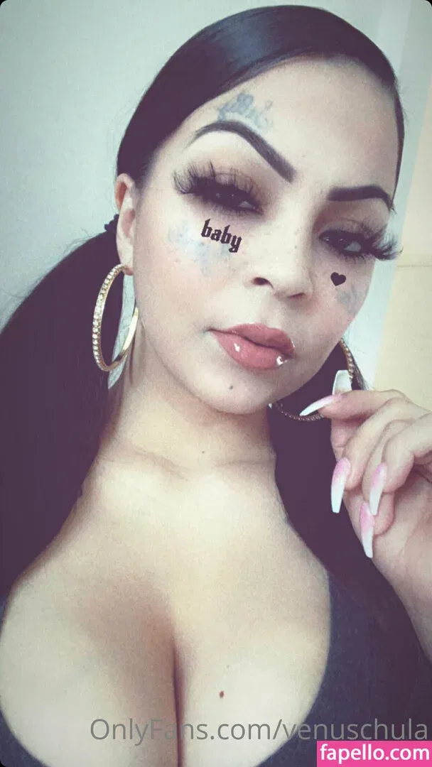 venuschula Onlyfans Photo Gallery 