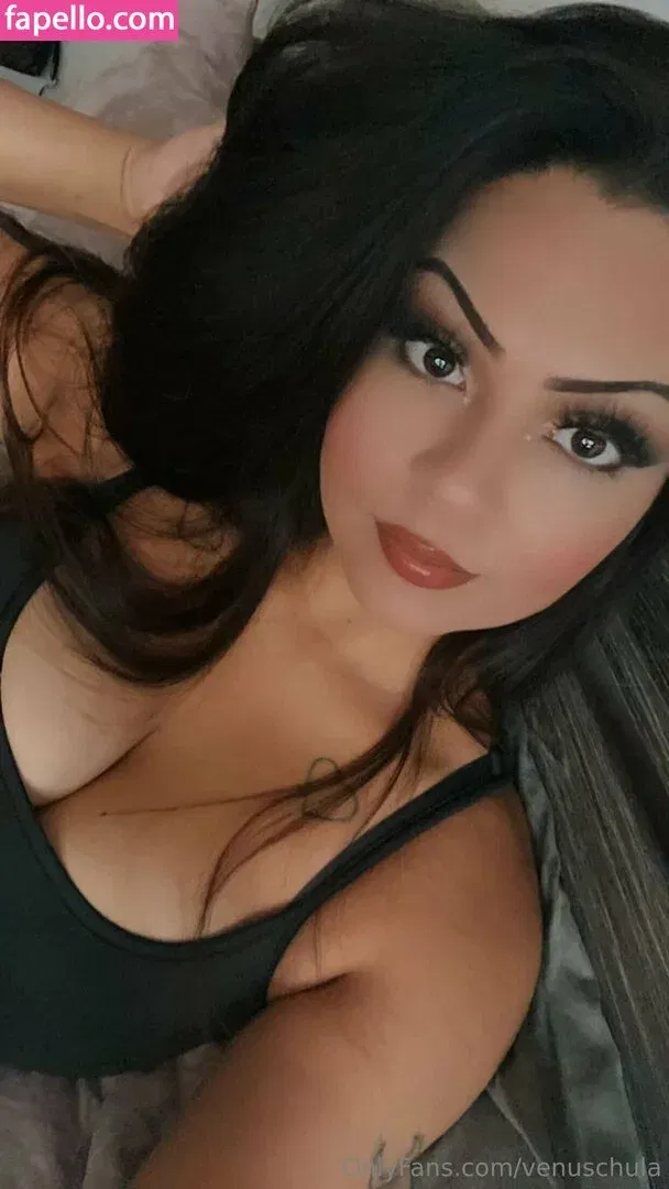 venuschula Onlyfans Photo Gallery 