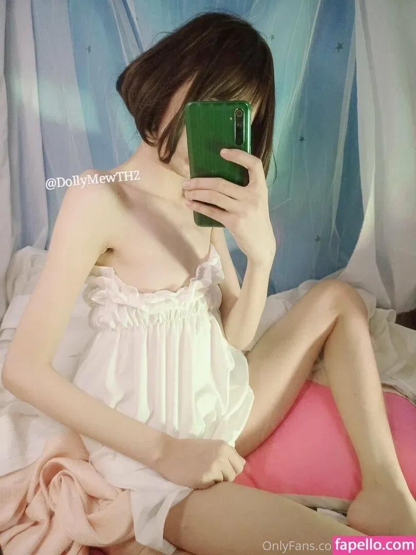DollyMewTH Onlyfans Photo Gallery 
