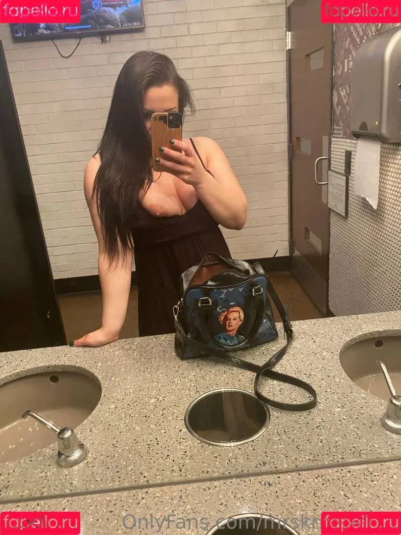 Callmemrskrueger Onlyfans Photo Gallery 