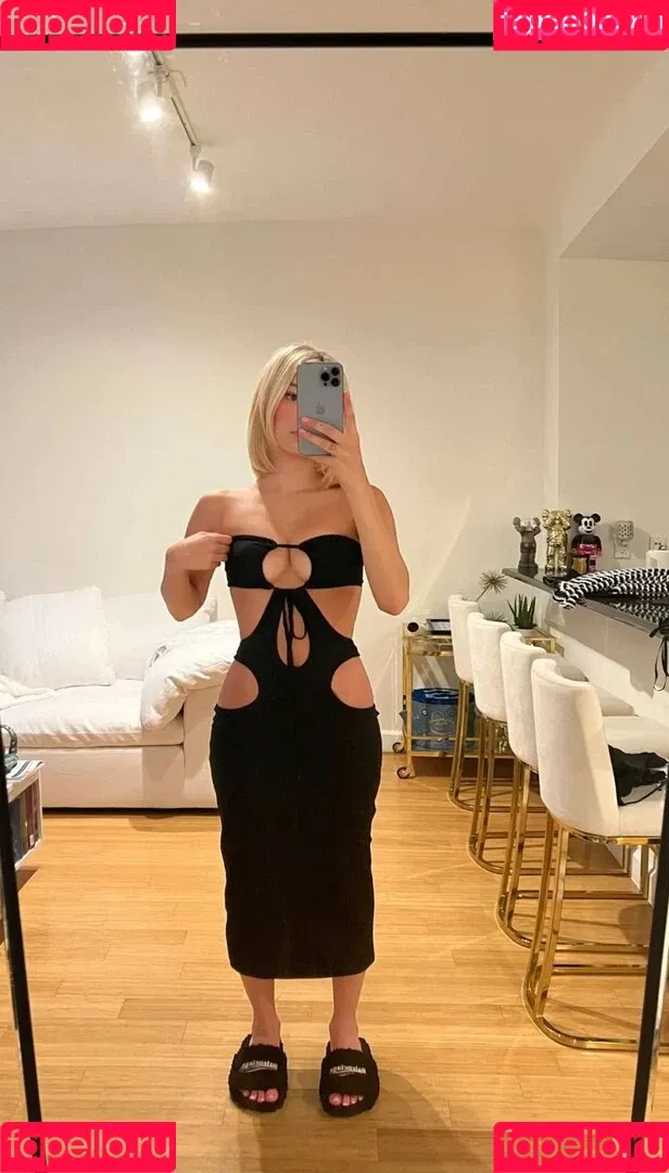 Sarah Snyder Onlyfans Photo Gallery 