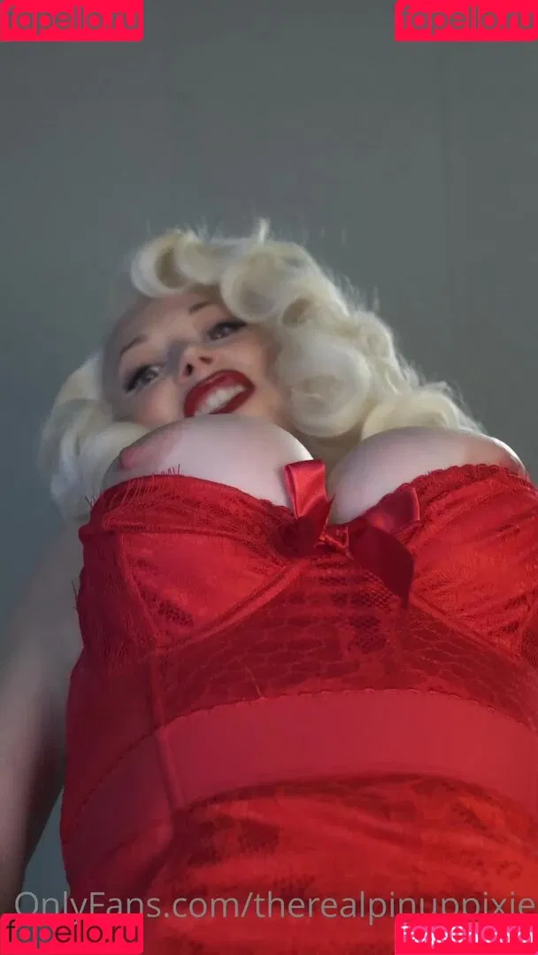 Pineup Pixie Onlyfans Photo Gallery 
