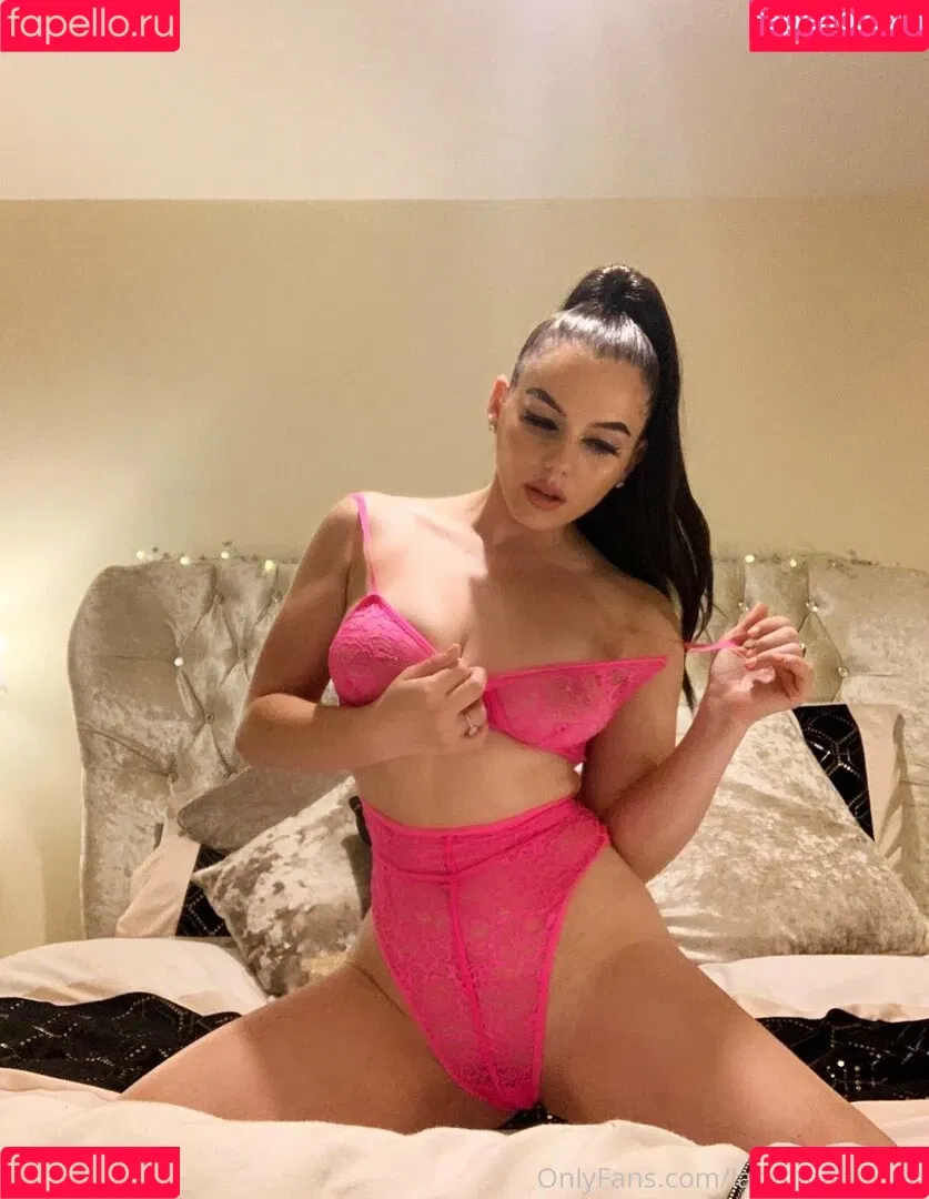ofbelles Onlyfans Photo Gallery 