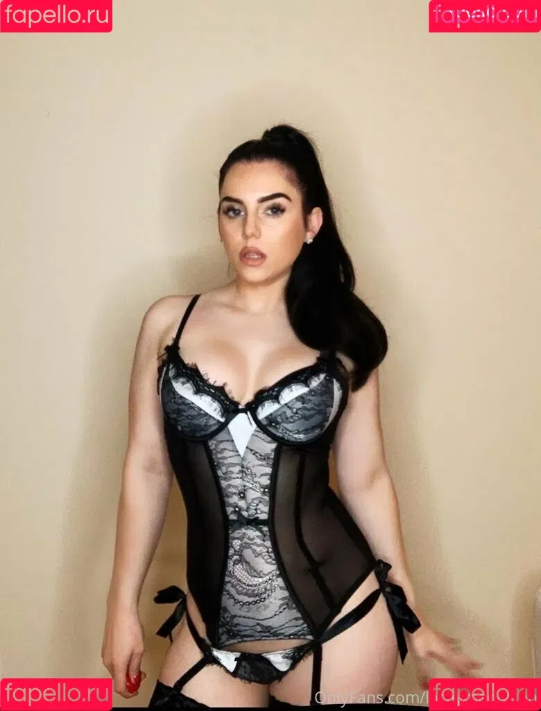 ofbelles Onlyfans Photo Gallery 