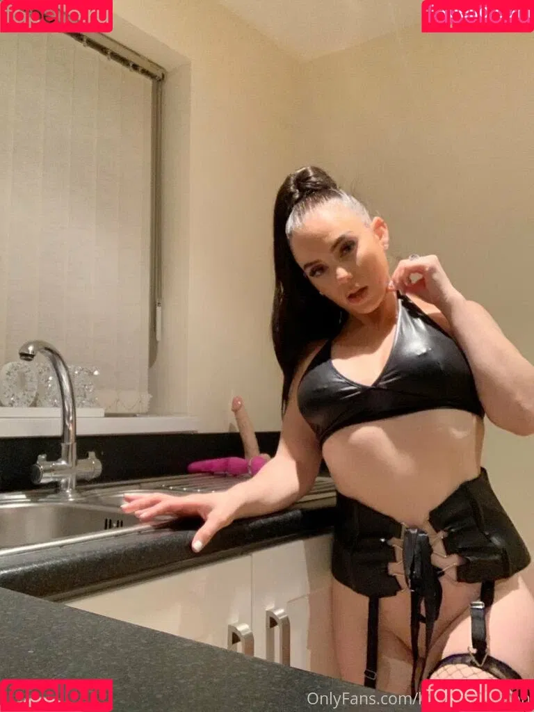 ofbelles Onlyfans Photo Gallery 