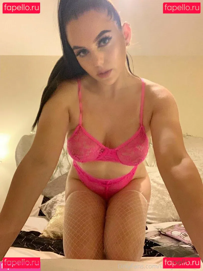 ofbelles Onlyfans Photo Gallery 