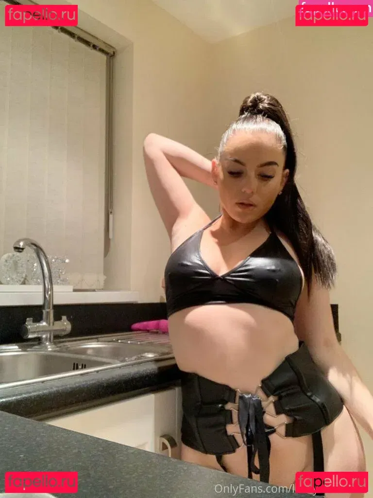 ofbelles Onlyfans Photo Gallery 