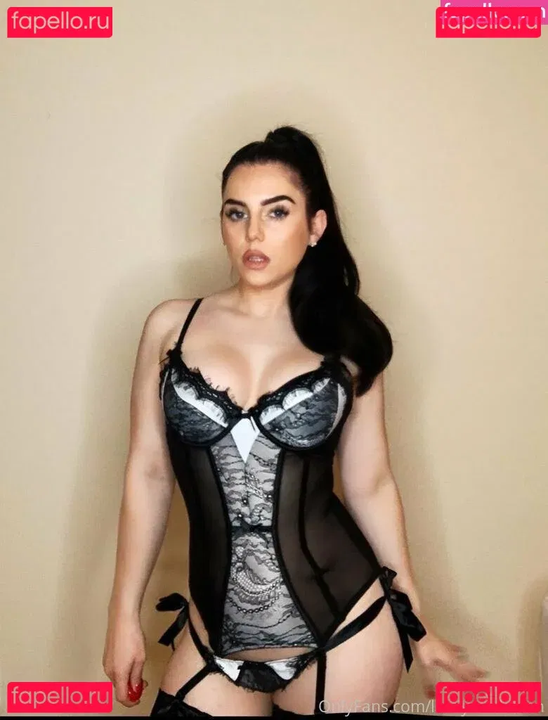 ofbelles Onlyfans Photo Gallery 