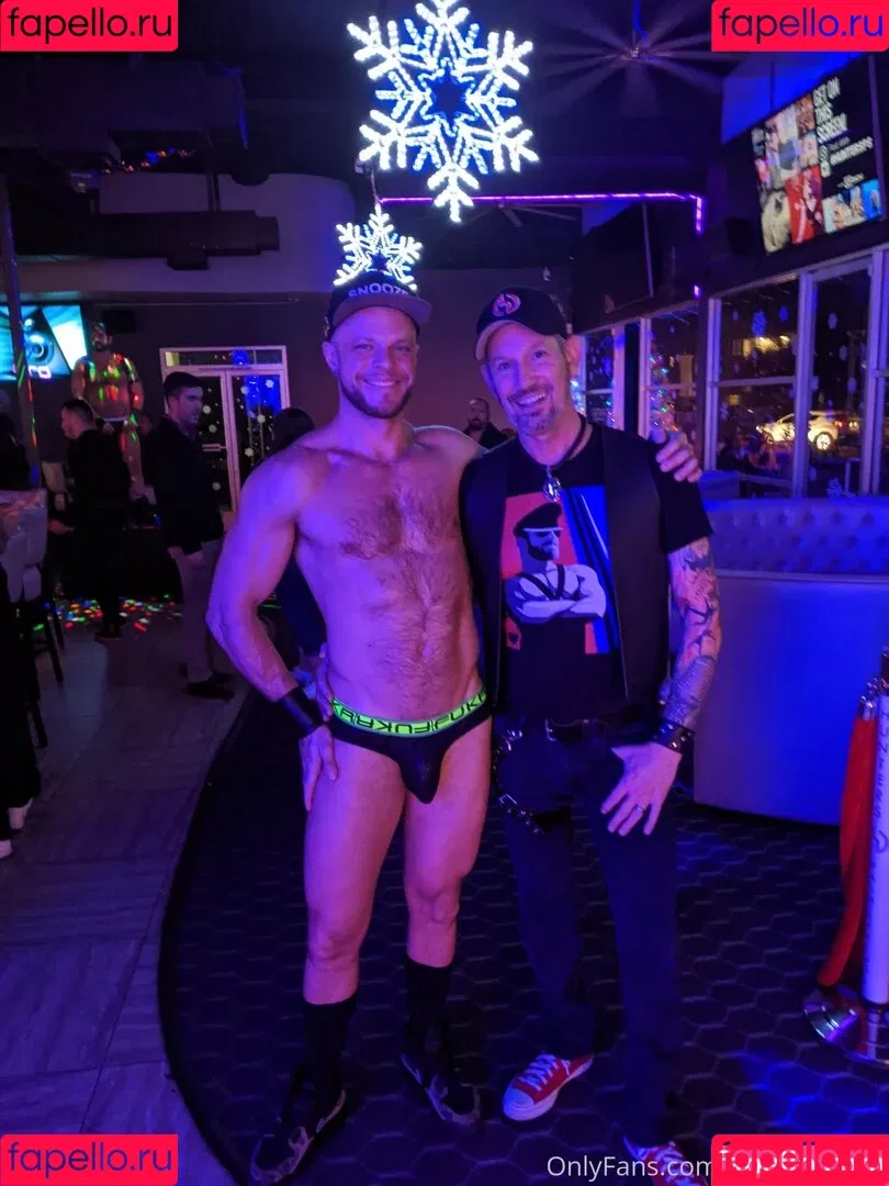 wadewolfgar Onlyfans Photo Gallery 