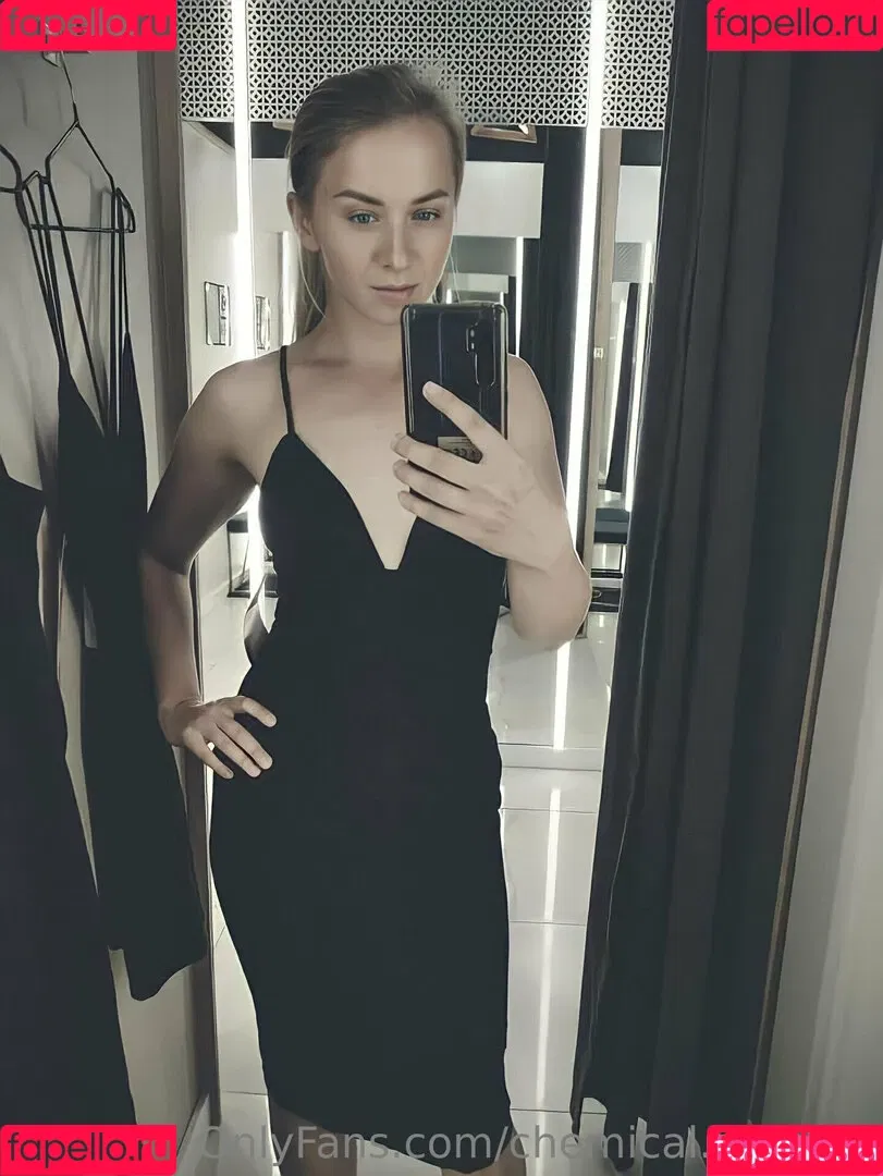 Chemical.Teacher Stefania Onlyfans Photo Gallery 