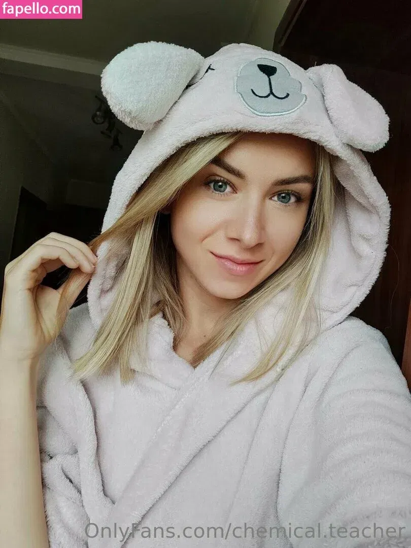 Chemical.Teacher Stefania Onlyfans Photo Gallery 