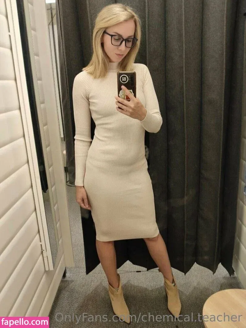 Chemical.Teacher Stefania Onlyfans Photo Gallery 