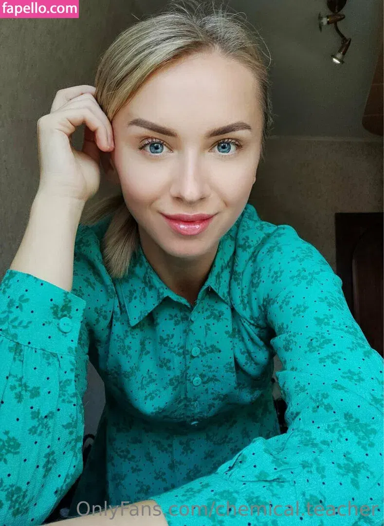 Chemical.Teacher Stefania Onlyfans Photo Gallery 