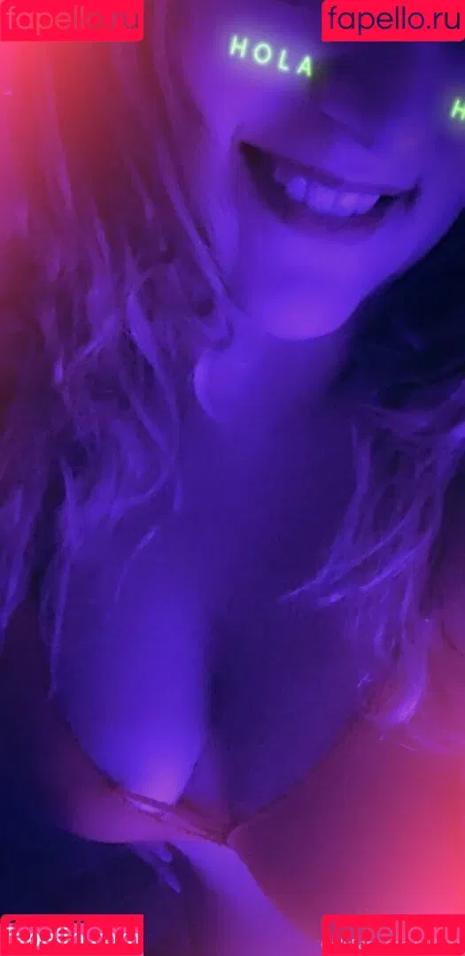 girllola Onlyfans Photo Gallery 