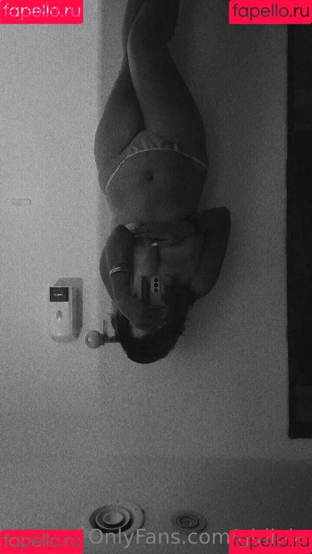 girllola Onlyfans Photo Gallery 