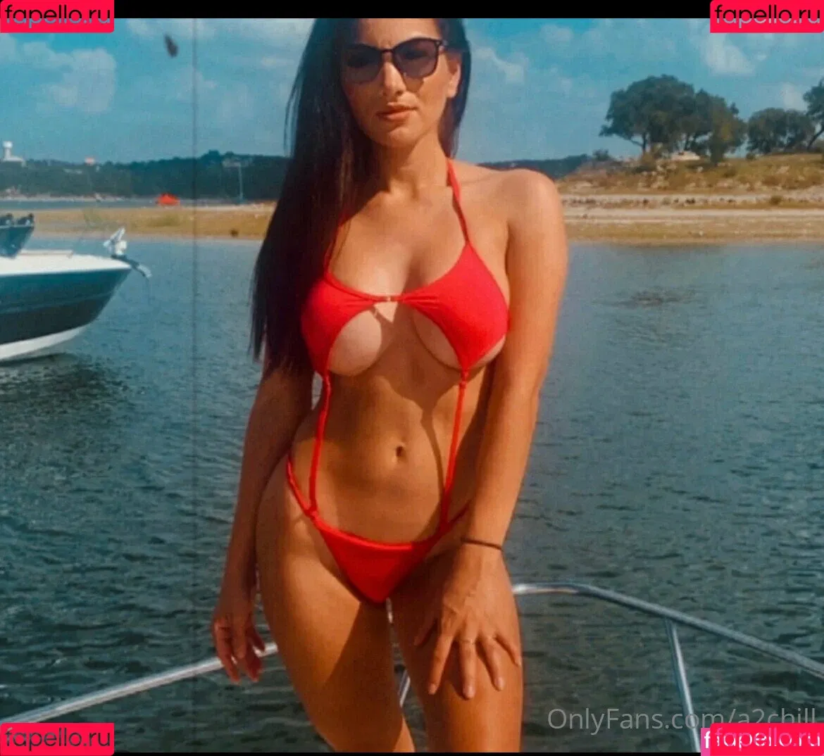 a2chill Onlyfans Photo Gallery 