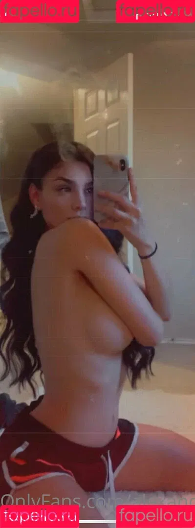 a2chill Onlyfans Photo Gallery 