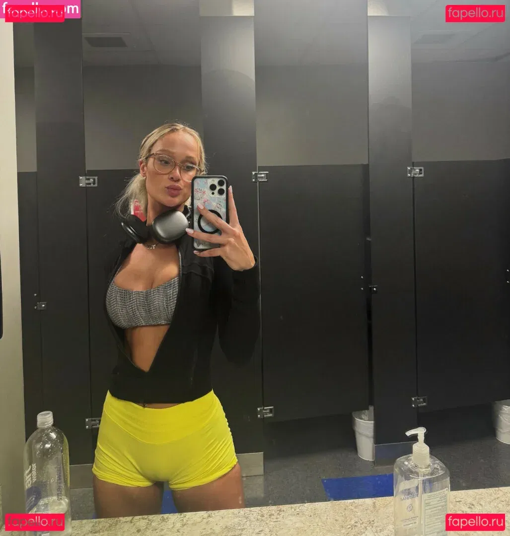 xoxolexie Onlyfans Photo Gallery 