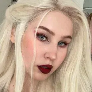 Malymvo4ka Onlyfans Photo Gallery 