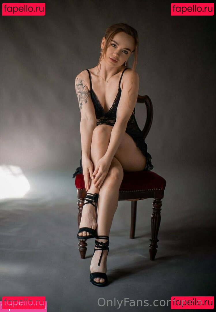 Diamond Tina / Tina Siracusa / busty_babydoll / therealbustybabydoll / tina_t Nude Onlyfans Photo 53