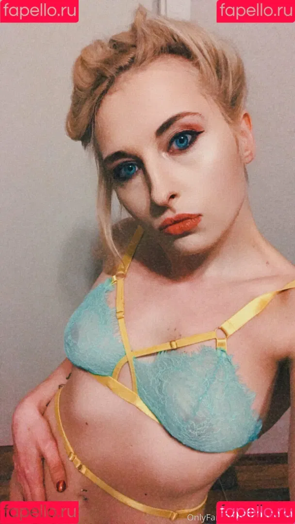 poeticminx Onlyfans Photo Gallery 