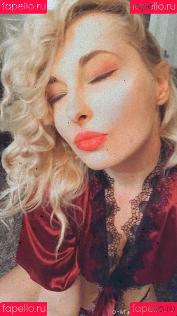 poeticminx Onlyfans Photo Gallery 