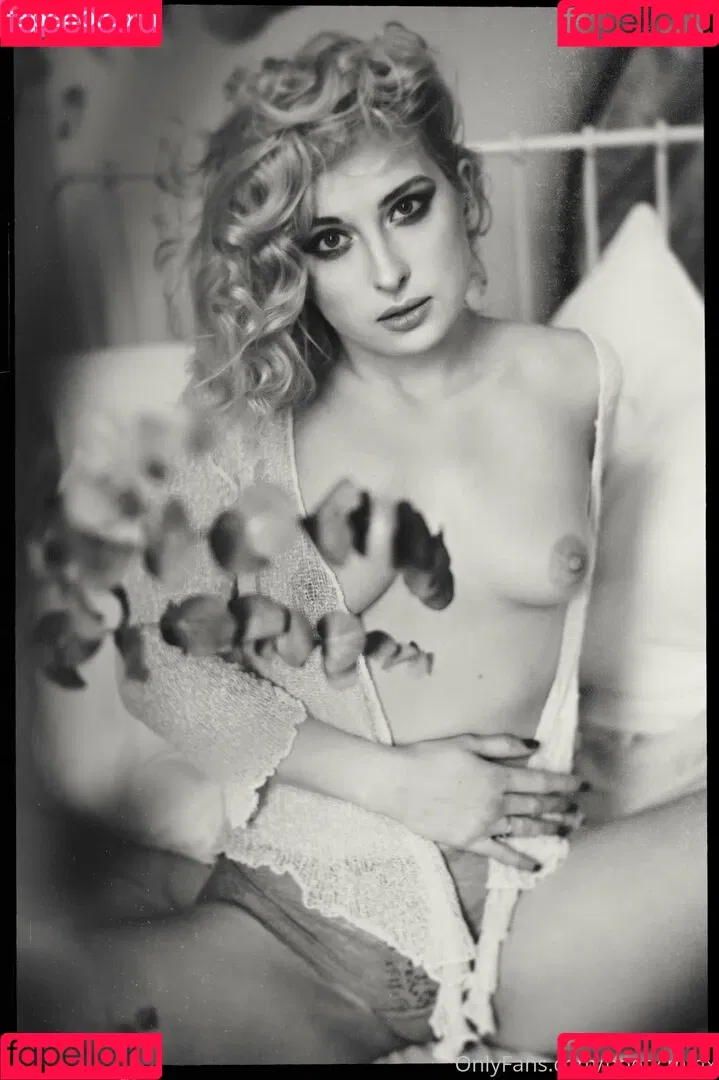 poeticminx Onlyfans Photo Gallery 