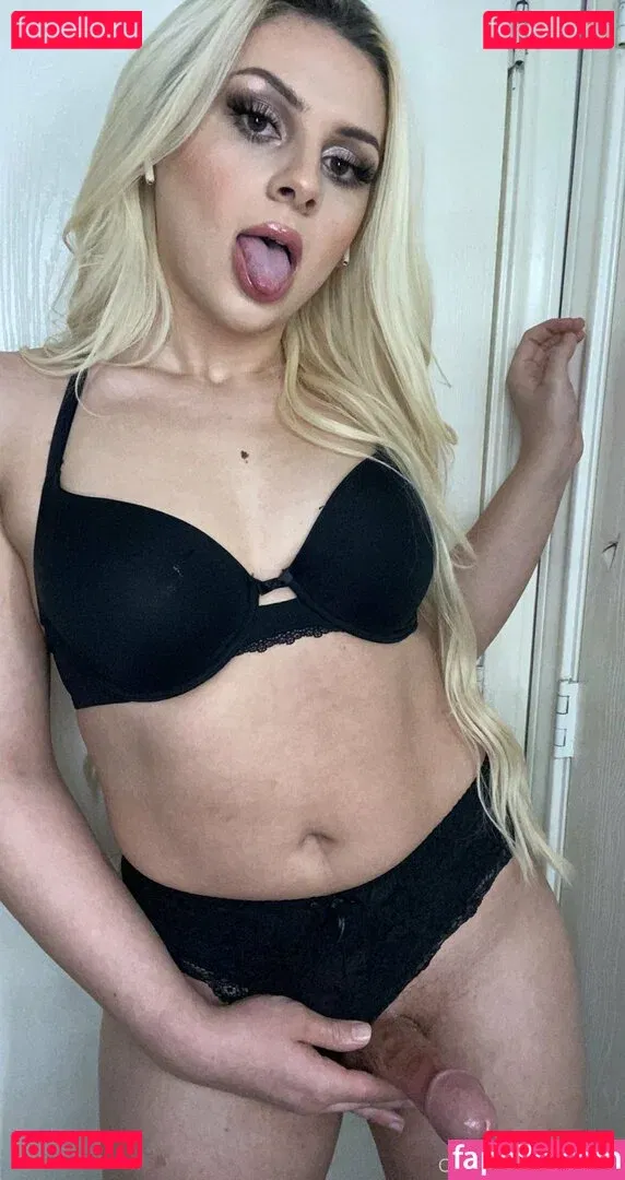 aliviaa Onlyfans Photo Gallery 