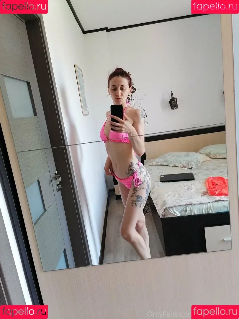 evabanefree Onlyfans Photo Gallery 