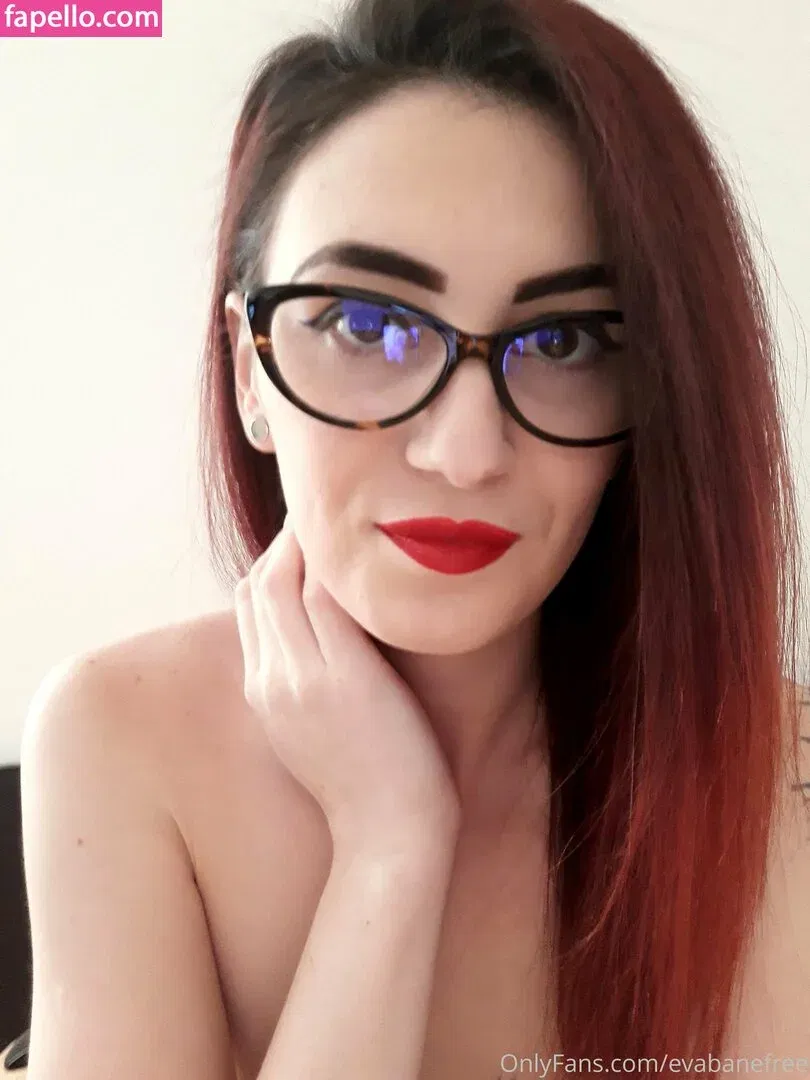 evabanefree Onlyfans Photo Gallery 