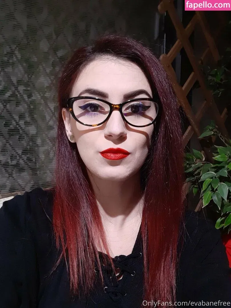 evabanefree Onlyfans Photo Gallery 