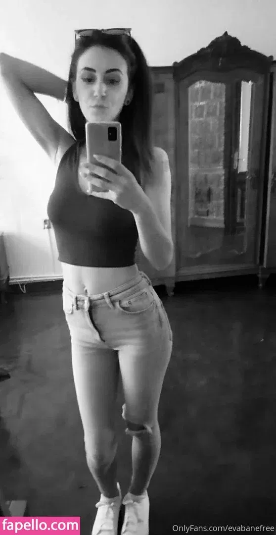 evabanefree Onlyfans Photo Gallery 
