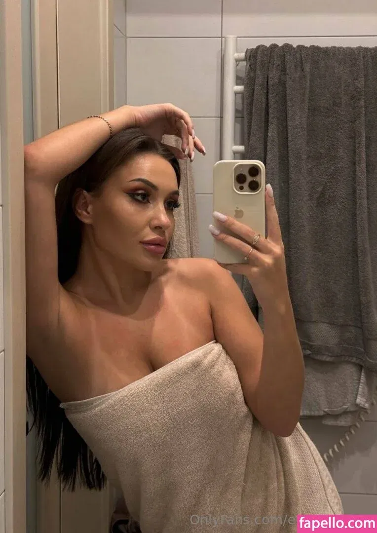evabanefree Onlyfans Photo Gallery 