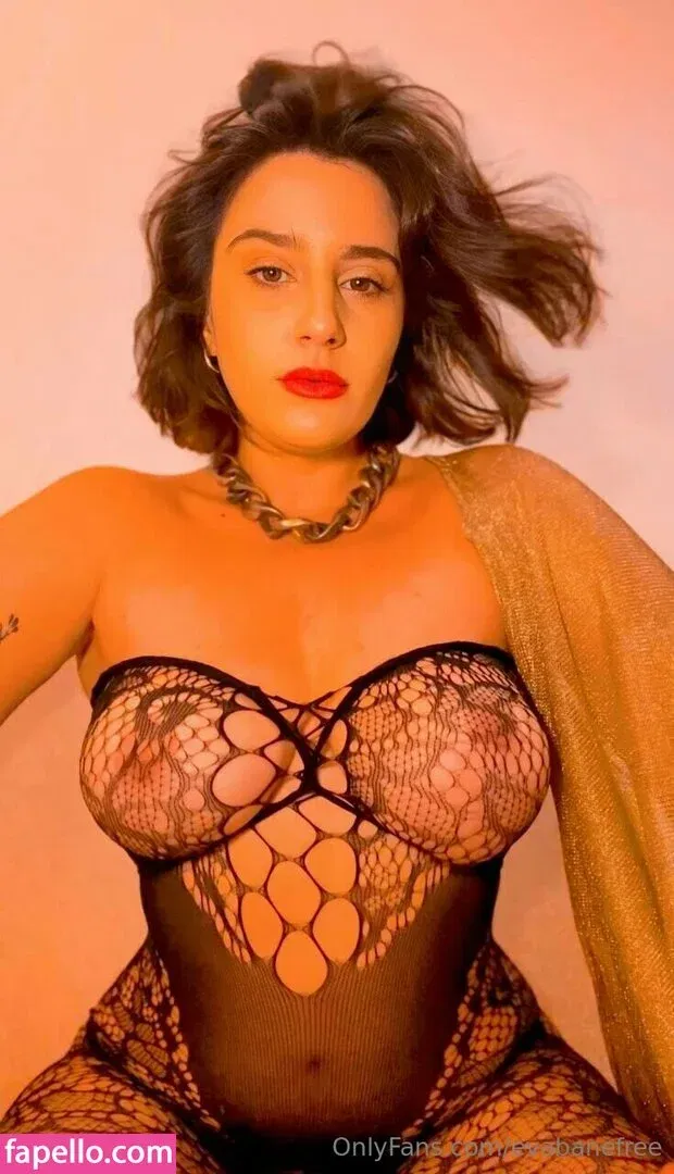 evabanefree Onlyfans Photo Gallery 