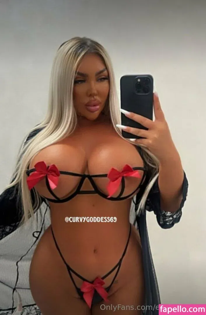 evabanefree Onlyfans Photo Gallery 