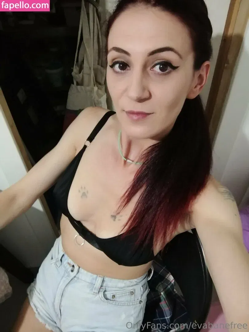 evabanefree Onlyfans Photo Gallery 