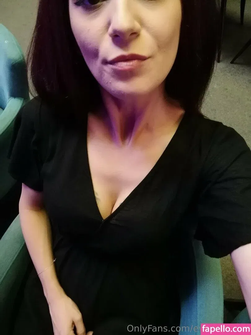 evabanefree Onlyfans Photo Gallery 