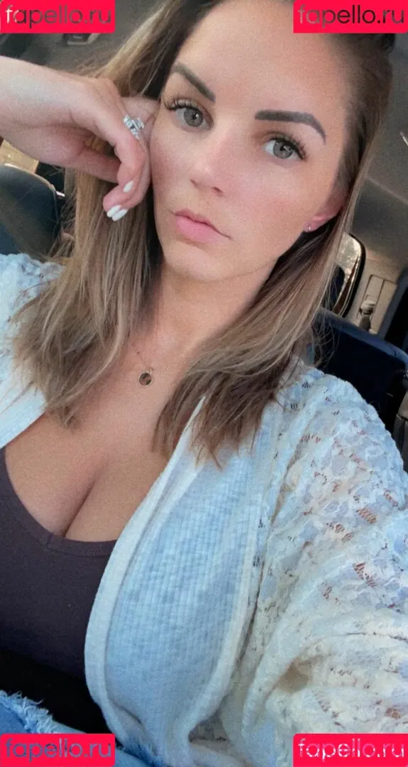 kallmelyles Onlyfans Photo Gallery 