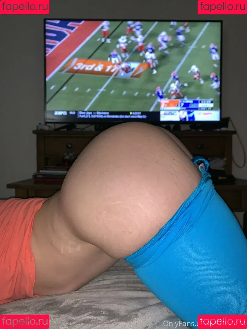 Rae Lynch Onlyfans Photo Gallery 