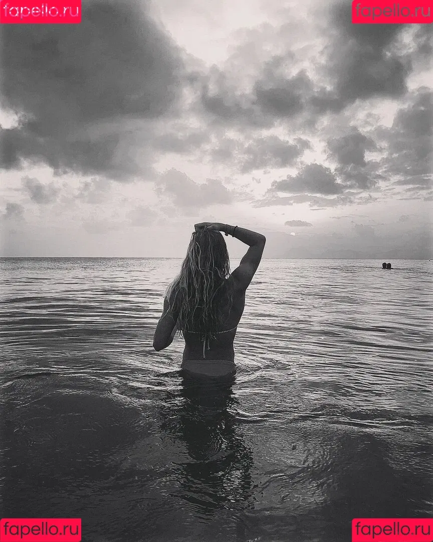 Juliette Bossu Onlyfans Photo Gallery 
