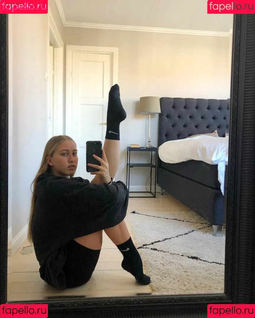 Juliette Bossu Onlyfans Photo Gallery 