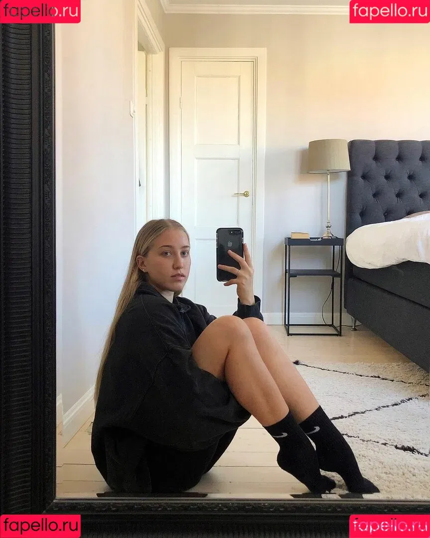 Juliette Bossu Onlyfans Photo Gallery 