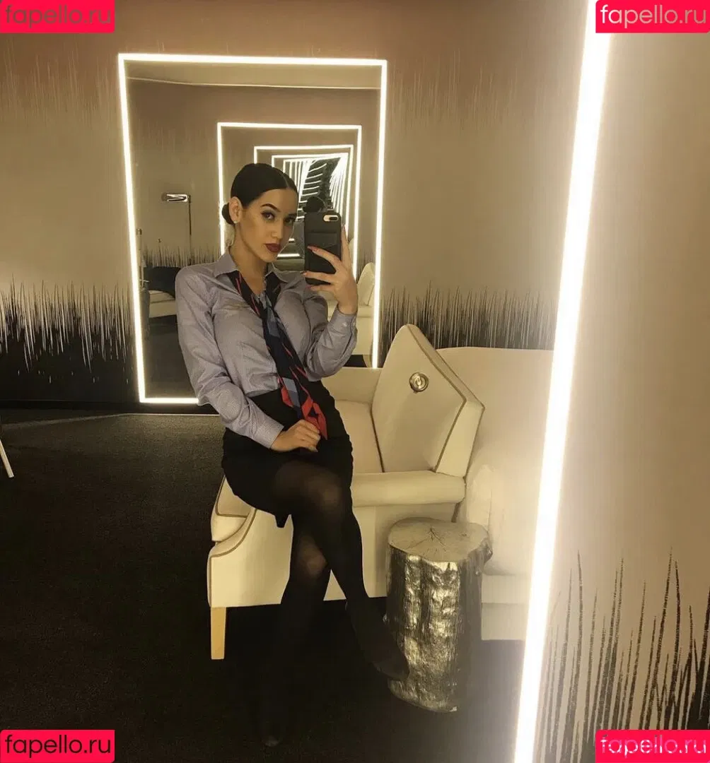 ulovemel Onlyfans Photo Gallery 