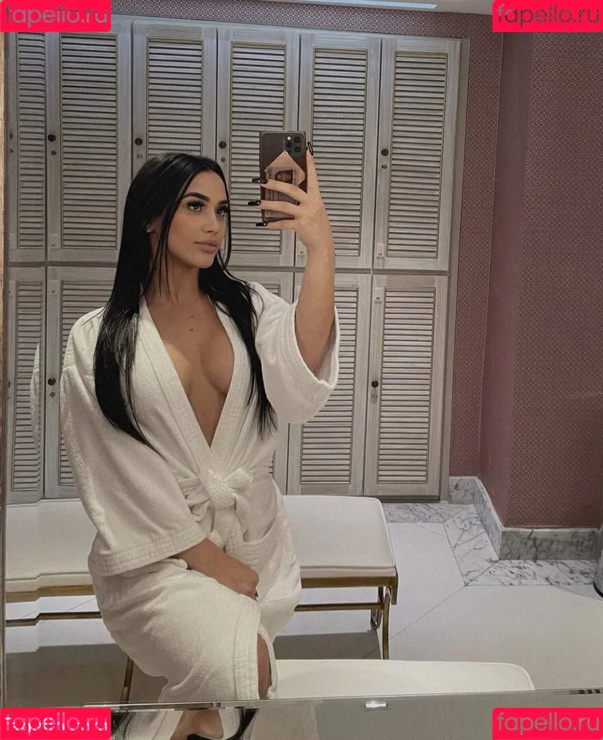 ulovemel Onlyfans Photo Gallery 