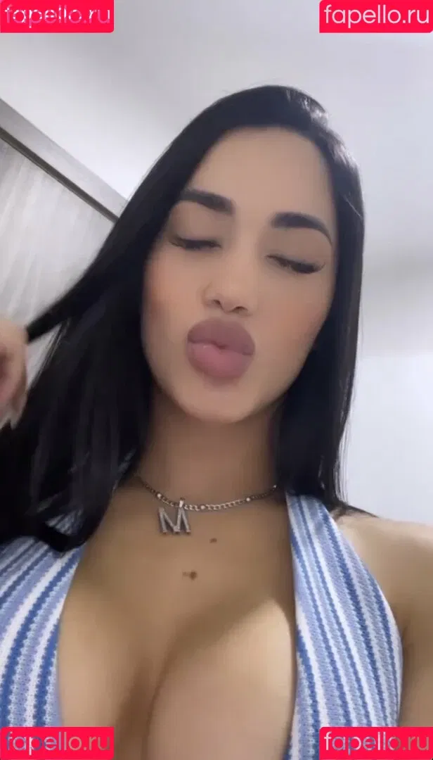 ulovemel Onlyfans Photo Gallery 