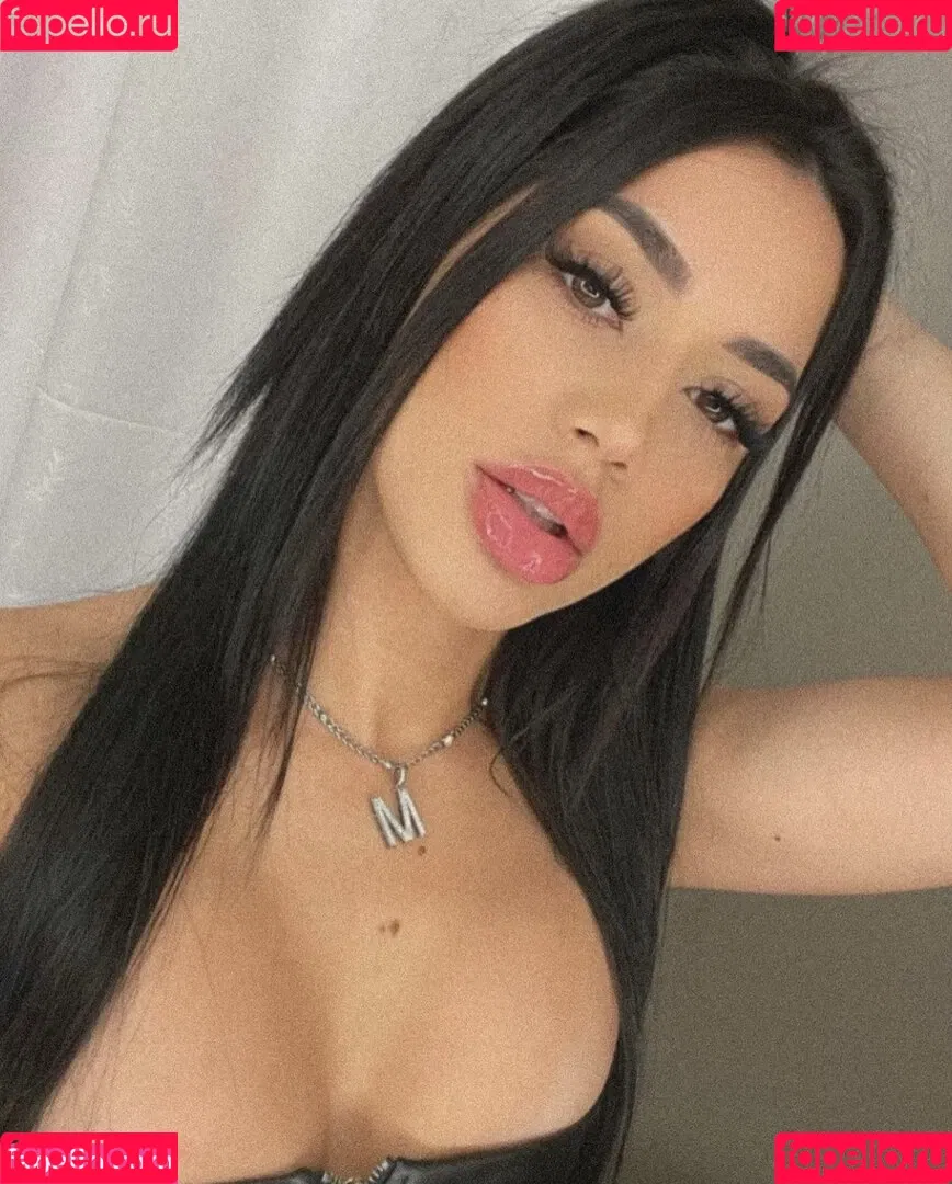 ulovemel Onlyfans Photo Gallery 