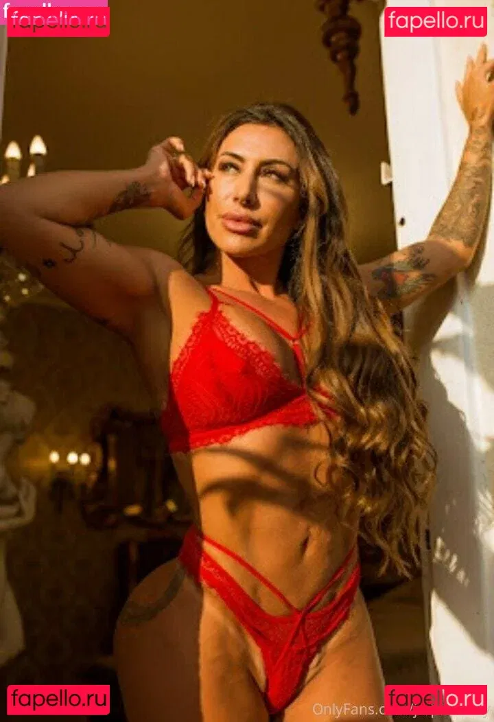 Jaque Khury Onlyfans Photo Gallery 